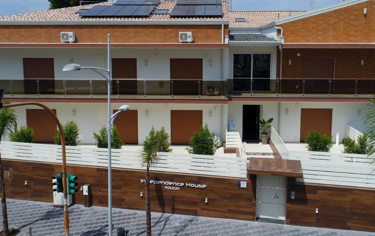 Independence House Holiday Κατάνια Εξωτερικό φωτογραφία